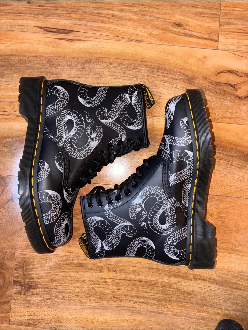 Dr Marten 1460‎ Wild Serpent Lace Up Boots, black/silver - size 6